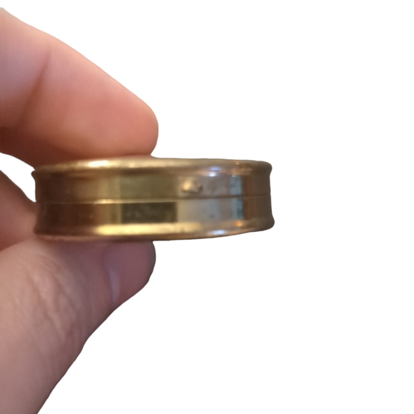 Vintage Goldtone Dorothy Perkins Rouge Compact Tin - Picture 4 of 4